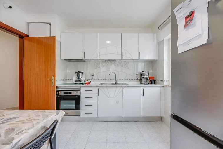 Apartamento T2 para Venda em Vialonga Foto 18