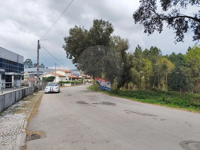 Terreno para Venda em Ossela Foto 12