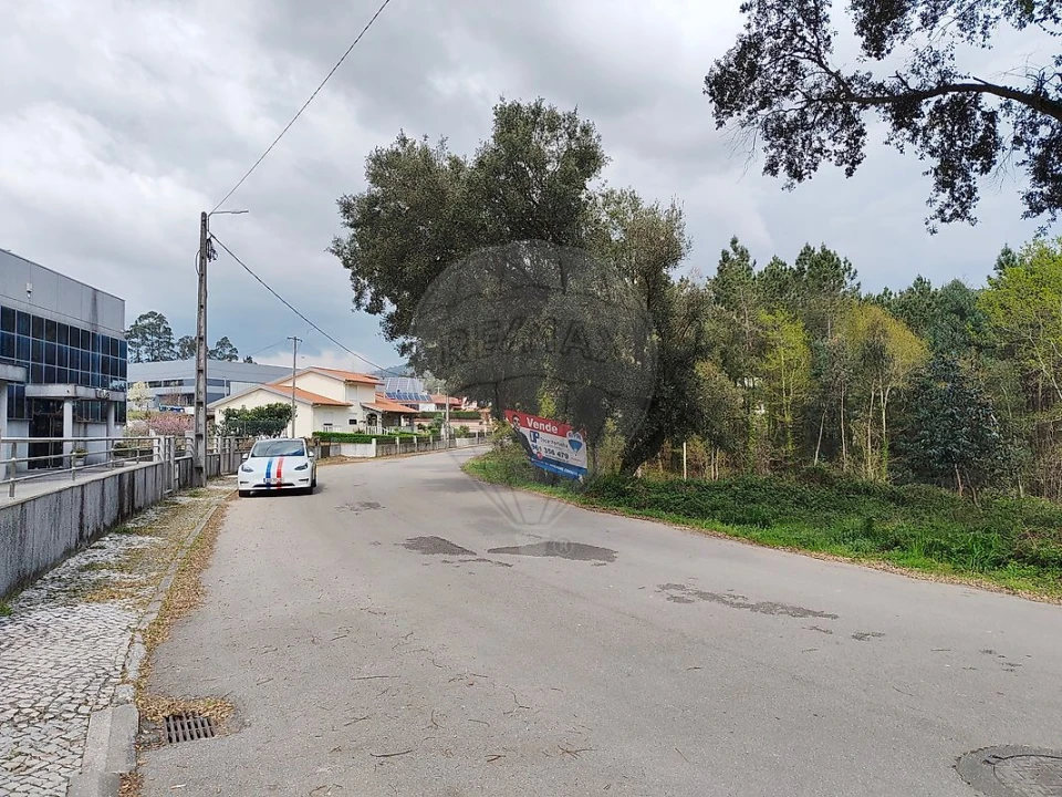 Terreno para Venda em Ossela Foto 12