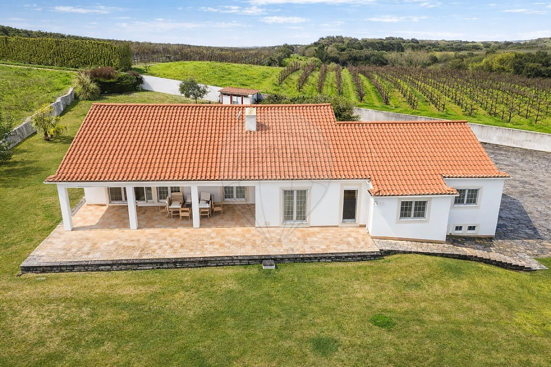 Moradia T4 para Venda em Vermelha Foto 21