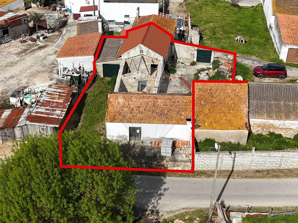 Moradia T2 para Venda em Carregado e Cadafais Foto 11