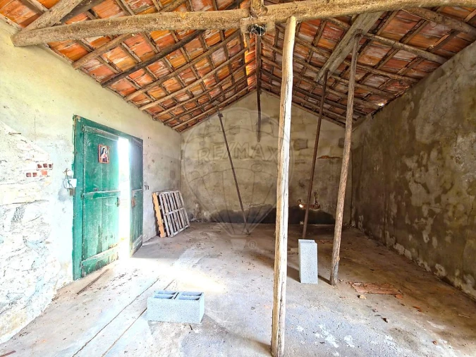 Moradia T2 para Venda em Carregado e Cadafais Foto 6