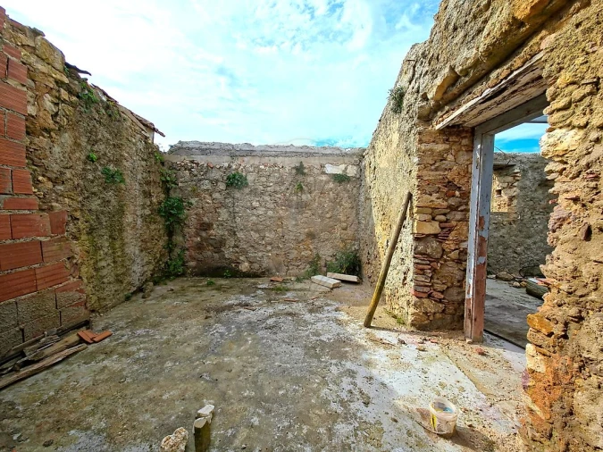 Moradia T2 para Venda em Carregado e Cadafais Foto 5