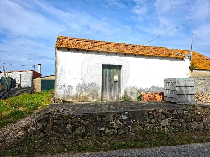 Moradia T2 para Venda em Carregado e Cadafais Foto 2