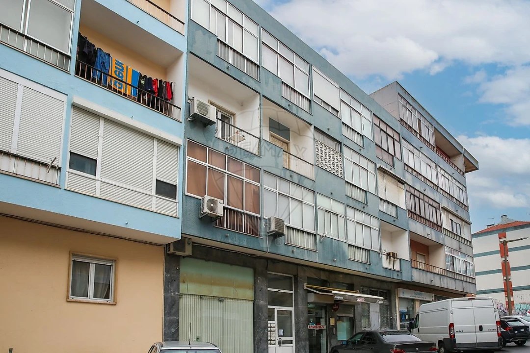 Apartamento T2 para Venda em Póvoa de Santa Iria e Forte da Casa Foto 31