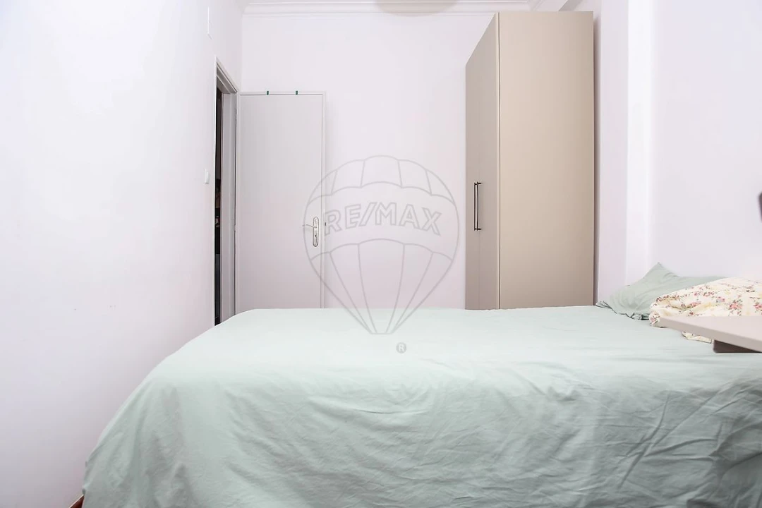 Apartamento T2 para Venda em Póvoa de Santa Iria e Forte da Casa Foto 15