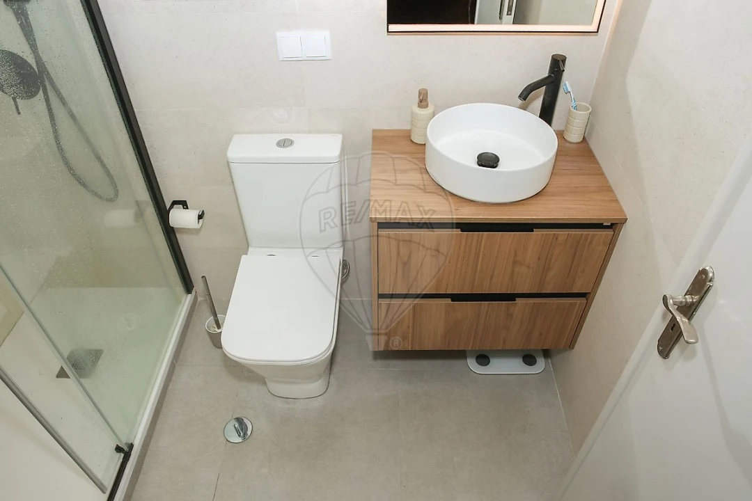 Apartamento T2 para Venda em Póvoa de Santa Iria e Forte da Casa Foto 2