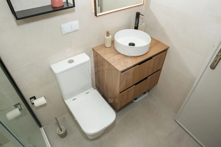 Apartamento T2 para Venda em Póvoa de Santa Iria e Forte da Casa Foto 6