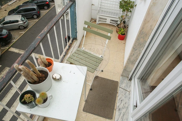 Apartamento T2 para Venda em Póvoa de Santa Iria e Forte da Casa Foto 3