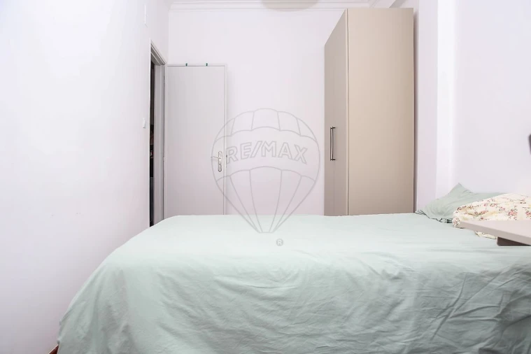 Apartamento T2 para Venda em Póvoa de Santa Iria e Forte da Casa Foto 15