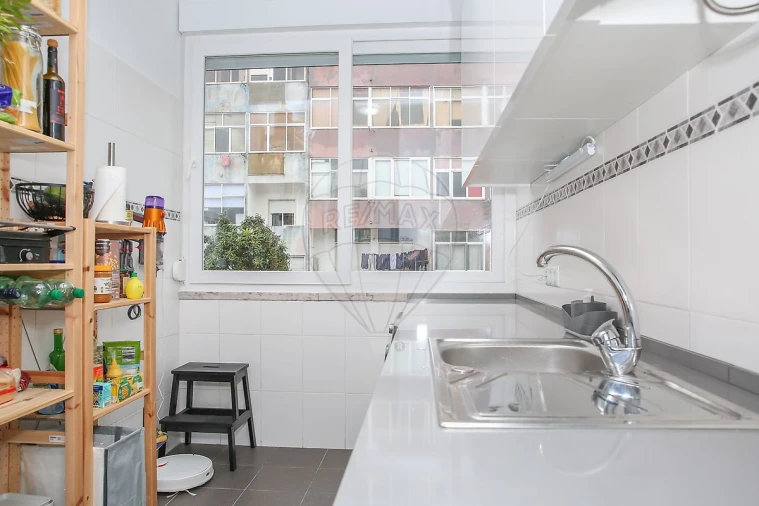 Apartamento T2 para Venda em Póvoa de Santa Iria e Forte da Casa Foto 24