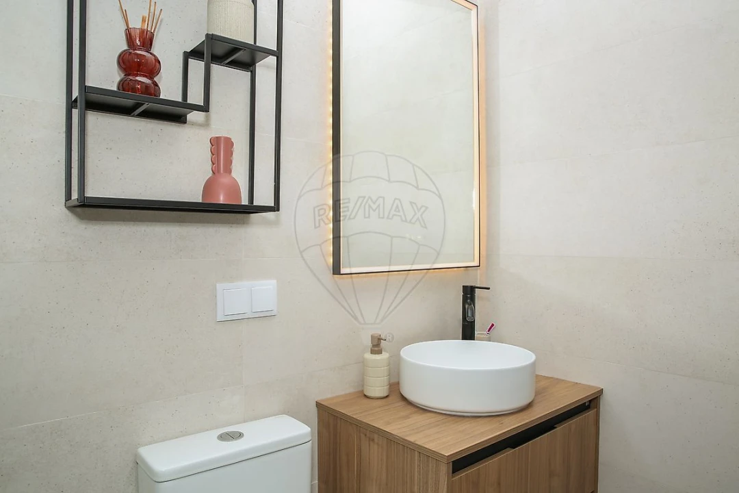 Apartamento T2 para Venda em Póvoa de Santa Iria e Forte da Casa Foto 7