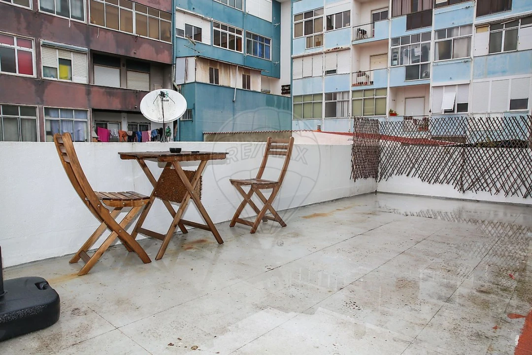 Apartamento T2 para Venda em Póvoa de Santa Iria e Forte da Casa Foto 30