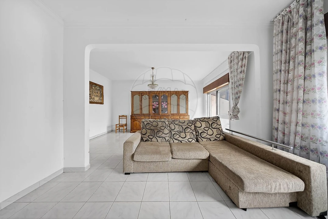 Apartamento T3 para Venda em Santa Iria de Azoia, São João da Talha e Bobadela Foto 26