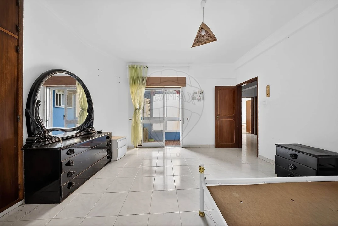 Apartamento T3 para Venda em Santa Iria de Azoia, São João da Talha e Bobadela Foto 41