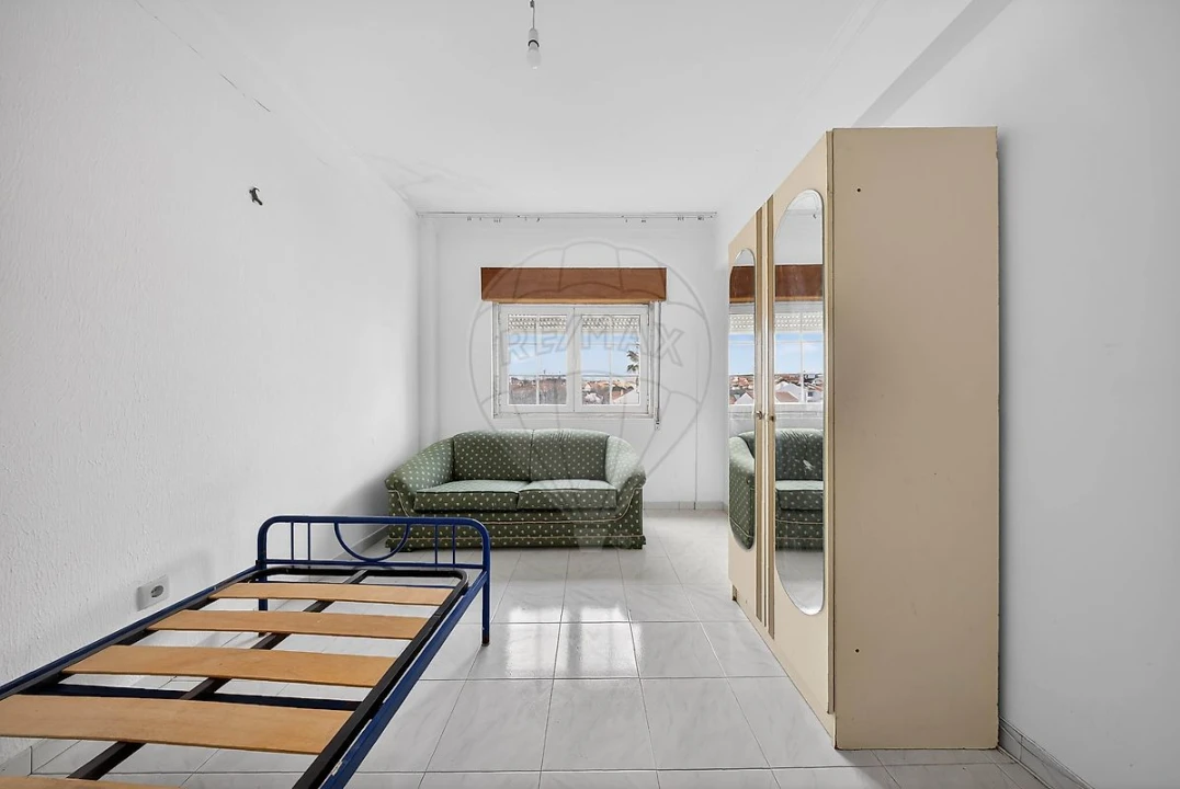 Apartamento T3 para Venda em Santa Iria de Azoia, São João da Talha e Bobadela Foto 34