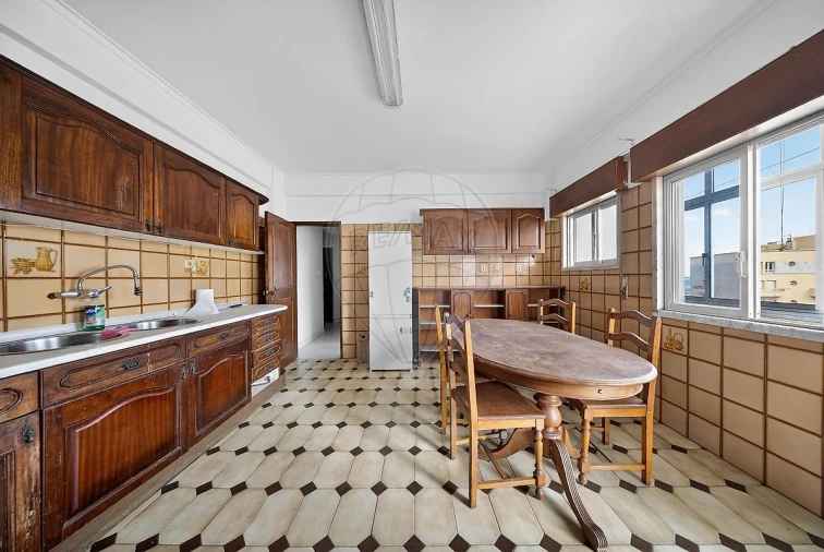 Apartamento T3 para Venda em Santa Iria de Azoia, São João da Talha e Bobadela Foto 13