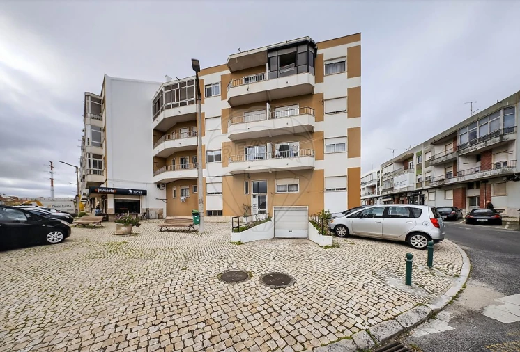 Apartamento T3 para Venda em Santa Iria de Azoia, São João da Talha e Bobadela Foto 6