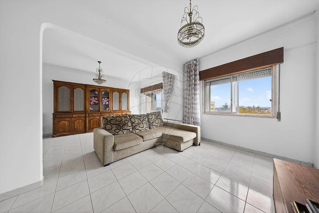 Apartamento T3 para Venda em Santa Iria de Azoia, São João da Talha e Bobadela Foto 25