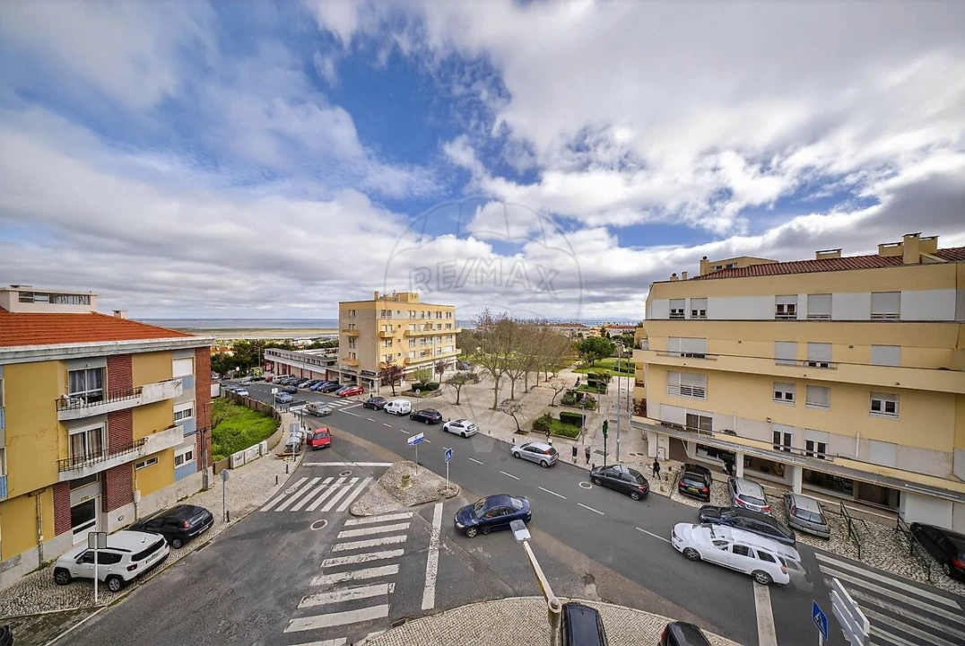 Apartamento T3 para Venda em Santa Iria de Azoia, São João da Talha e Bobadela Foto 20