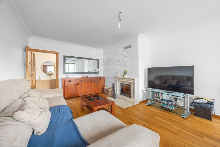 Apartamento T3 para Venda em Arruda dos Vinhos Foto 3