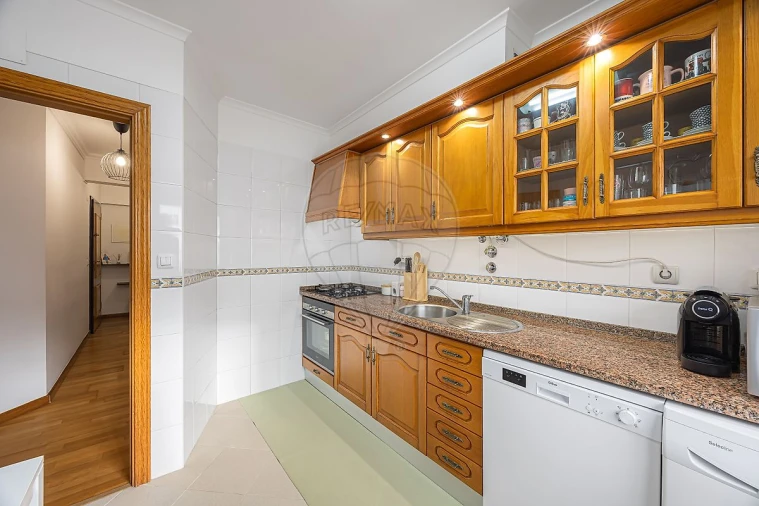 Apartamento T3 para Venda em Arruda dos Vinhos Foto 21