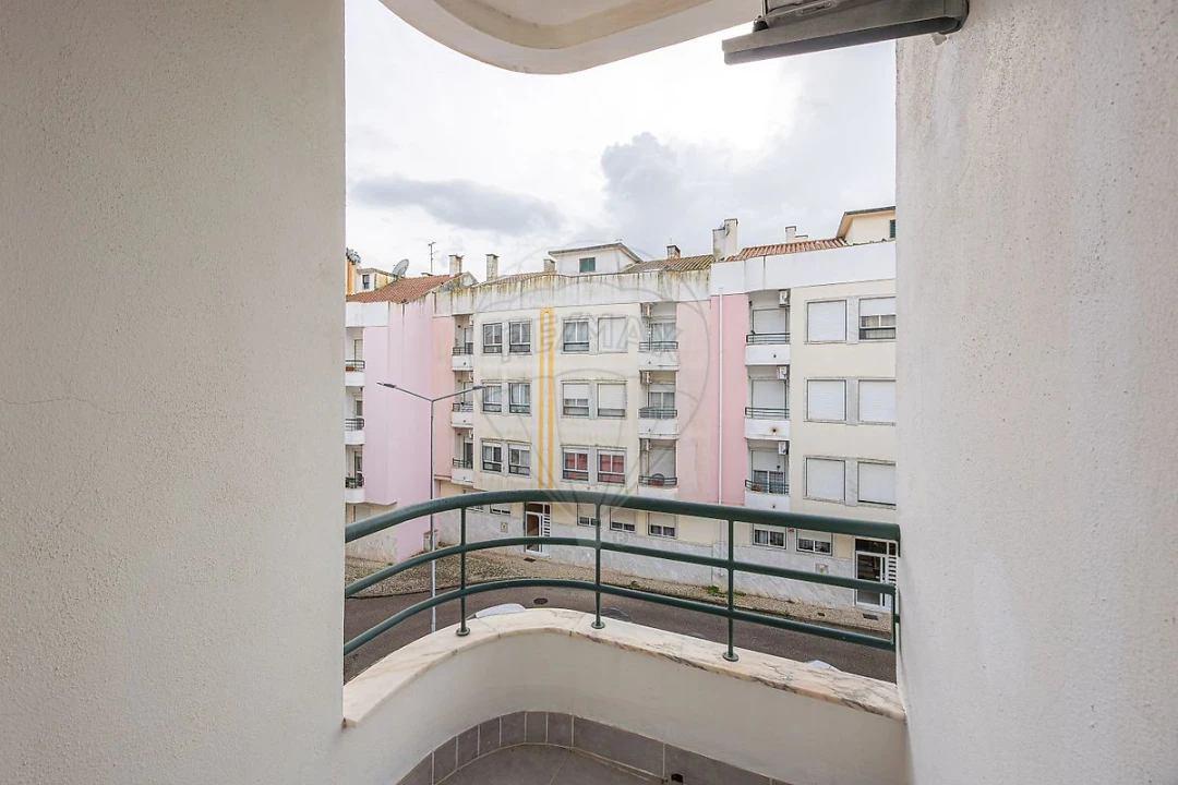 Apartamento T3 para Venda em Arruda dos Vinhos Foto 13