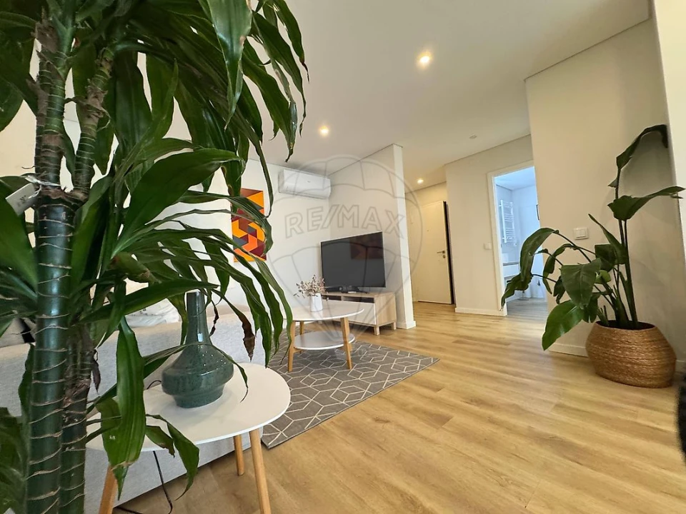 Apartamento T2 para Venda em Carcavelos e Parede Foto 16