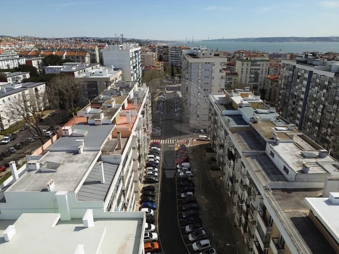 Apartamento T2 para Venda em Oeiras e São Julião da Barra, Paço de Arcos e Caxias Foto 9