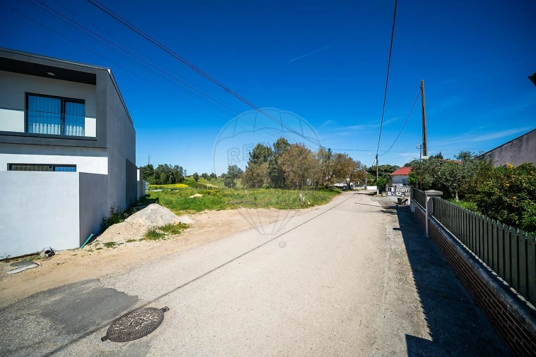 Terreno para Venda em Oiã Foto 12