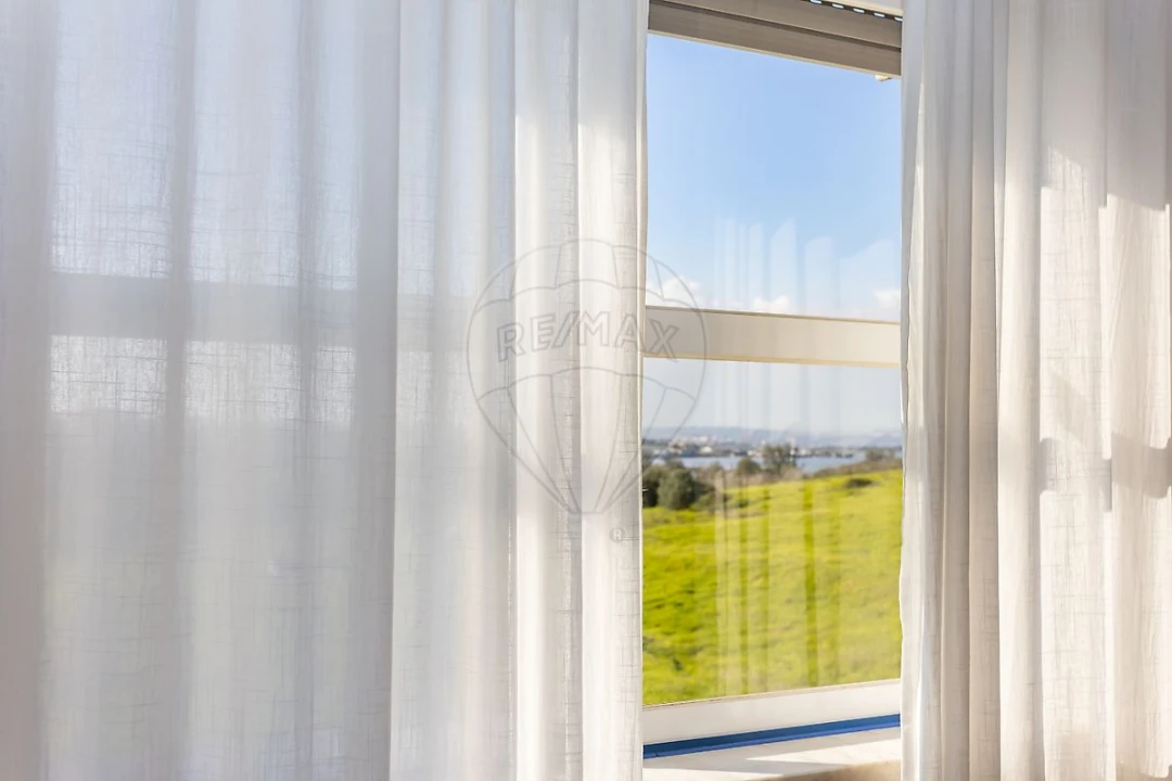 Apartamento T3 para Venda em Seixal, Arrentela e Aldeia de Paio Pires Foto 21