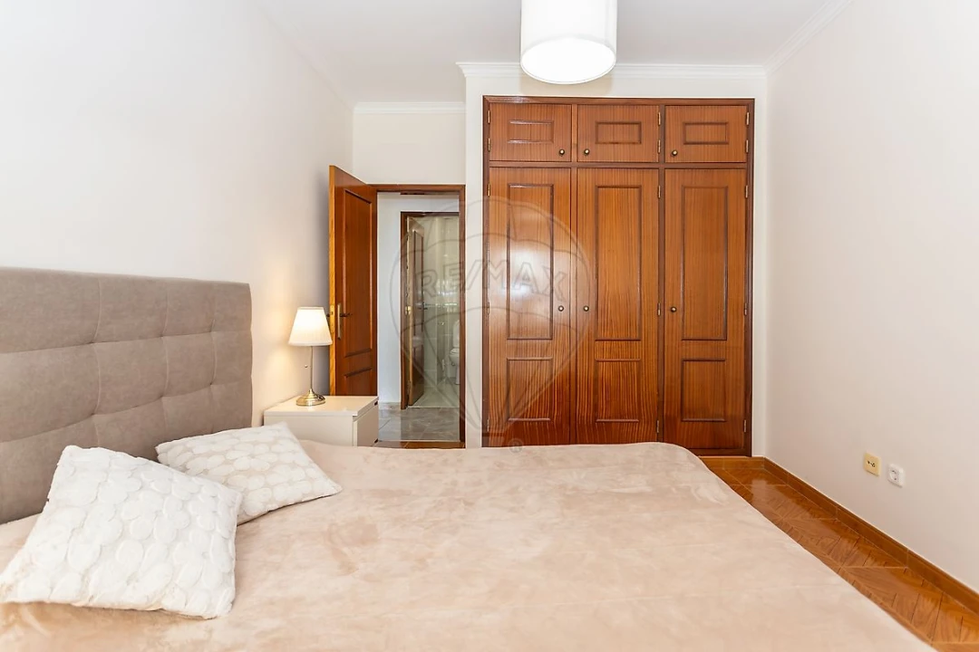 Apartamento T3 para Venda em Seixal, Arrentela e Aldeia de Paio Pires Foto 22