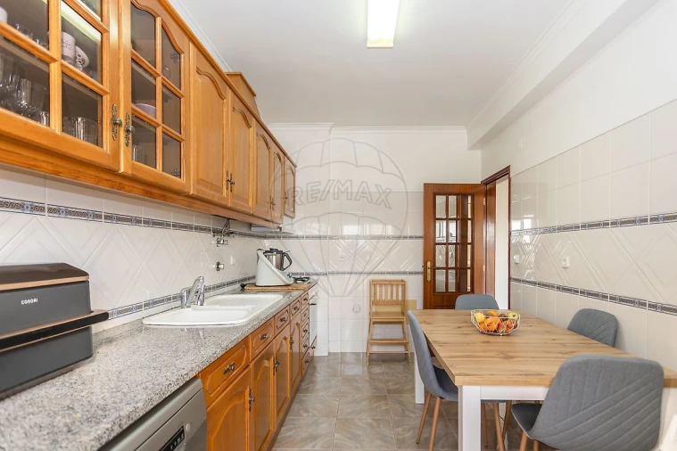 Apartamento T3 para Venda em Seixal, Arrentela e Aldeia de Paio Pires Foto 14