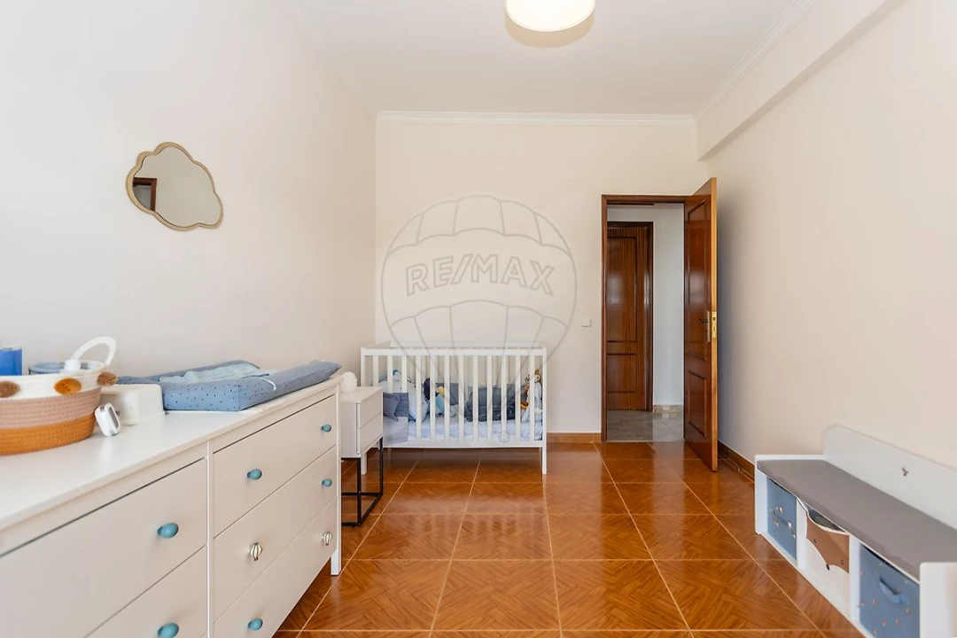 Apartamento T3 para Venda em Seixal, Arrentela e Aldeia de Paio Pires Foto 2