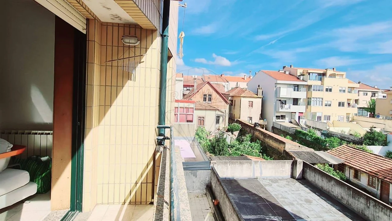 Apartamento T3 para Arrendamento em Espinho Foto 2