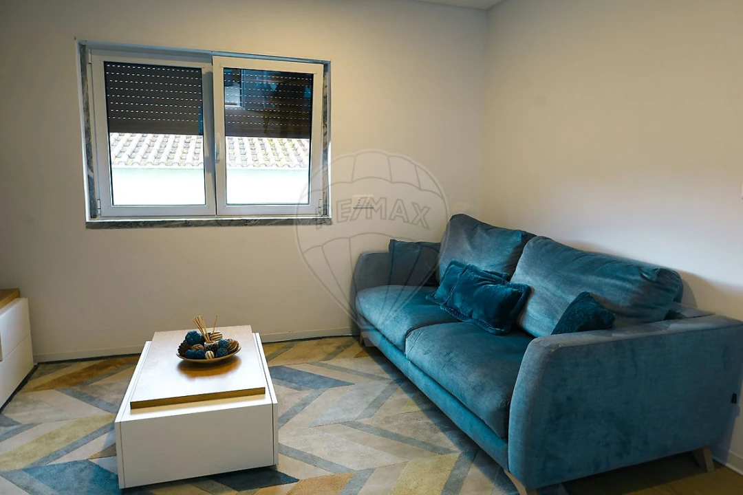 Moradia T2 para Venda em Dois Portos e Runa Foto 7