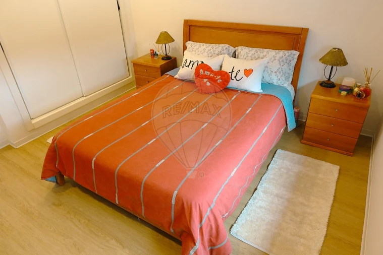 Moradia T2 para Venda em Dois Portos e Runa Foto 5