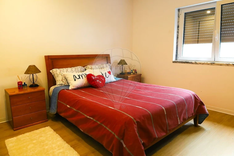 Moradia T2 para Venda em Dois Portos e Runa Foto 3