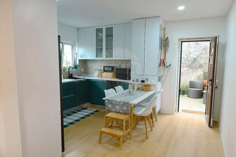 Moradia T2 para Venda em Dois Portos e Runa Foto 8