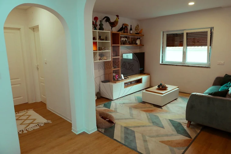 Moradia T2 para Venda em Dois Portos e Runa Foto 11