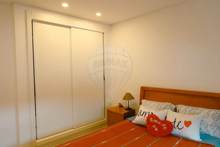 Moradia T2 para Venda em Dois Portos e Runa Foto 1