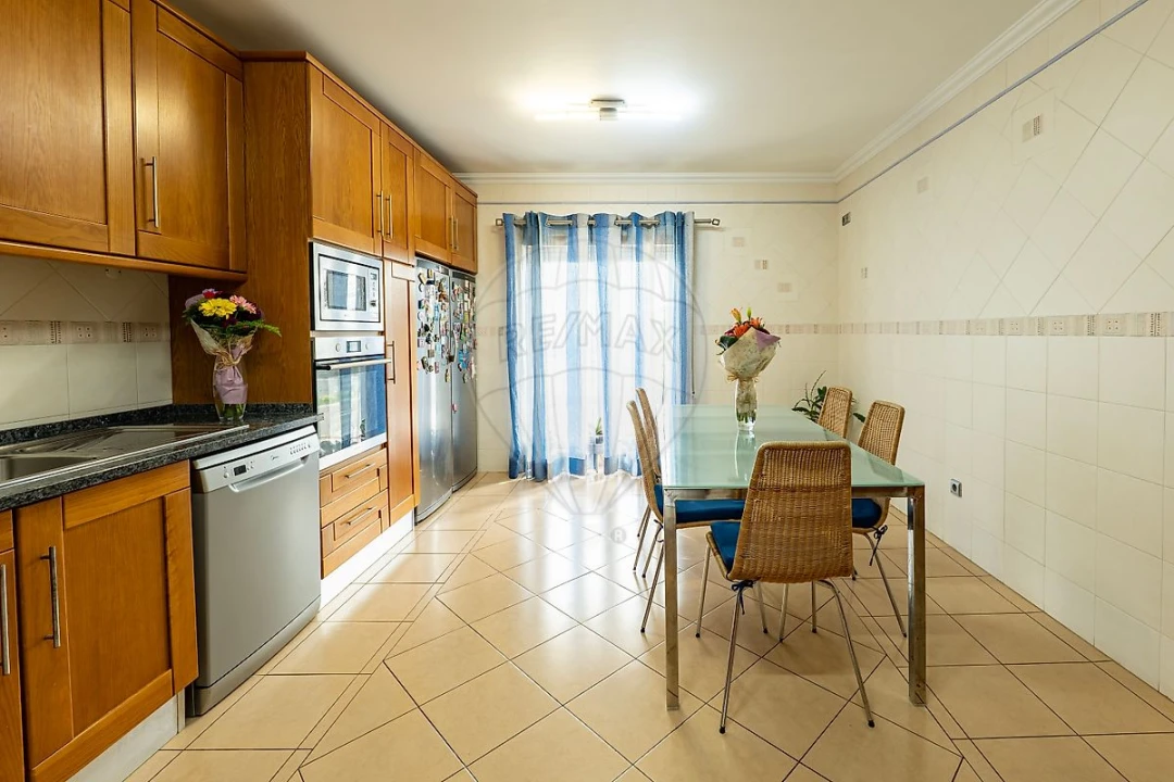 Moradia T3 para Venda em Landal Foto 3