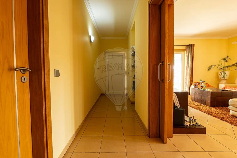 Moradia T3 para Venda em Landal Foto 9