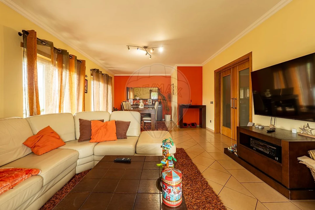 Moradia T3 para Venda em Landal Foto 5