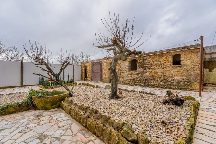 Moradia T6 para Arrendamento em Cacém e São Marcos Foto 13