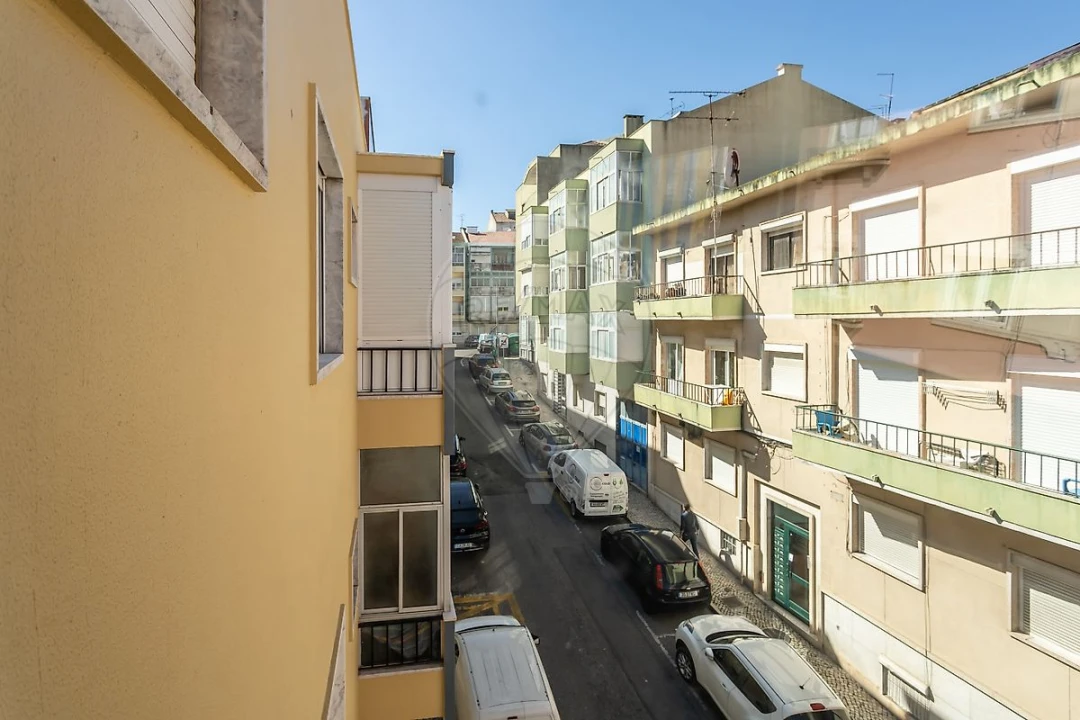 Apartamento T2 para Venda em Venteira Foto 11