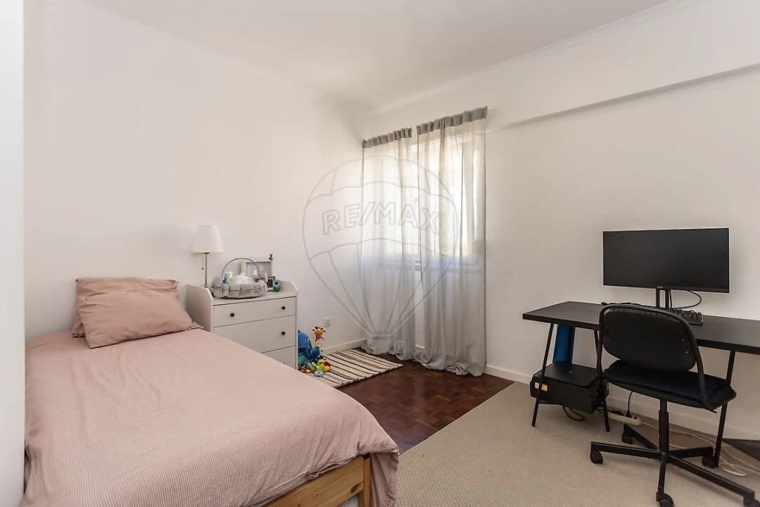 Apartamento T2 para Venda em Venteira Foto 12
