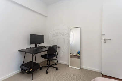 Apartamento T2 para Venda em Venteira