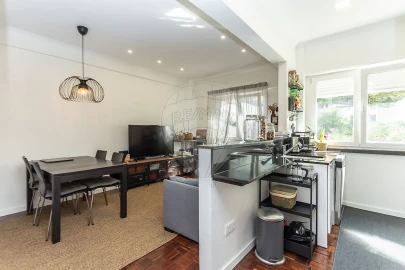 Apartamento T2 para Venda em Venteira