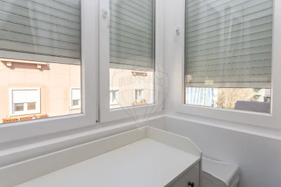 Apartamento T2 para Venda em Venteira